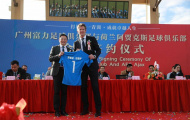 Huyền thoại Man Utd sang Trung Quốc phát triển bóng đá