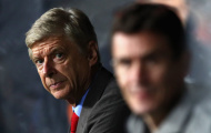 Biến động ở Arsenal: Wenger vẫn vững tay lái