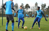 Giữa bão tin đồn, Sanchez và Ozil vẫn tập luyện cực hăng