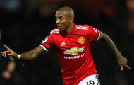 Hóa siêu nhân trước Watford, Ashley Young nói gì?