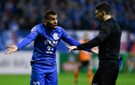 Thi đấu mờ nhạt tại Trung Quốc, Tevez vẫn được đề nghị hợp đồng khủng