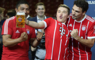 Quên đi thất bại, sao Bayern nâng ly cùng người hâm mộ