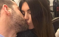 Pjanic khoe ảnh 'khóa môi' với bạn gái mới Francesca