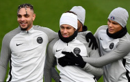 Thua sốc, Neymar và dàn sao PSG vẫn tươi cười trên sân tập