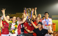 Quân bầu Đức vỡ òa trong niềm vui đăng quang ngôi vô địch