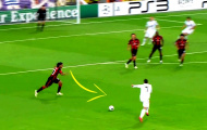 Khi Cristiano Ronaldo khiến Ronaldinho nổi đóa