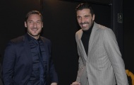 Totti hội ngộ 'người bạn già' trong ngày được vinh danh huyền thoại