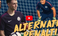 Bernardo Silva thi đá penalty với Phil Foden