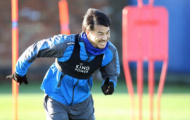 Chiến binh Okazaki tập 'hăng máu' khi biết sắp đuổi kịp Arsenal