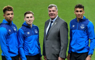 Everton trói chân một lúc 3 sao trẻ