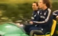 David Luiz, cây hài số 1 của Chelsea