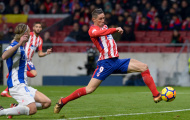 Torres 'giải cứu', Atletico phả hơi nóng vào Barca