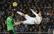 Thương hiệu Cristiano Ronaldo từ đâu mà nên?