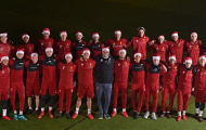 Liverpool vừa chào Giáng sinh, vừa tập luyện để chiến Arsenal