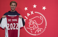 CHÍNH THỨC: Siêu tiền vệ Ajax từ chối đại gia châu Âu