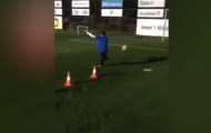 Con trai Van Persie lại gây sốt với kỹ thuật điêu luyện chẳng kém cha