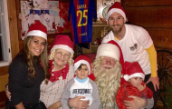 Messi 'tươi không cần tưới' mừng giáng sinh bên gia đình