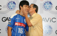 Điểm tin bóng đá Việt Nam sáng 26/12: Bầu Đức ra mặt bảo vệ Công Phượng, Thanh Trung giành bóng vàng?