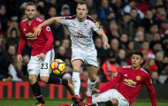 Rojo bất lực nhìn Quỷ đỏ tặng quà cho Burnley