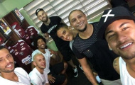 Neymar hội họp cùng người nổi tiếng ở quê nhà