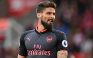 Sợ vợ, Giroud sẽ không đến Everton