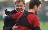 Sắp đón Van Dijk, Jurgen Klopp cười khoái chí trên sân tập