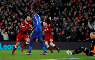Van Dijk dự khán, Salah một tay giật lại 3 điểm cho Liverpool