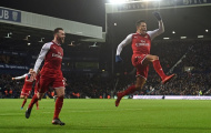 Sanchez tỏa sáng, Arsenal vẫn mất điểm trước đội bét bảng