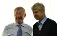 Sir Alex nói gì khi bị Wenger phá vỡ kỉ lục?