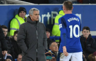 Rooney bước ngang, Mourinho xem như người vô hình
