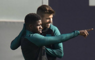 Pique suýt 'độn thổ' vì Umtiti