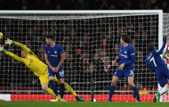 Bellerin lập siêu phẩm phút bù giờ, Arsenal thoát thua ở derby London