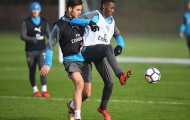 Tân binh xuất hiện, Arsenal đá tập như đá thật