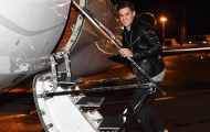 Coutinho rạng rỡ lên máy bay đến Barcelona