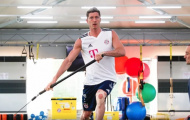 Lewandowski vùi đầu trong phòng tập gym chờ ngày tái xuất