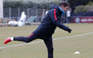 Simeone trổ tài sút bóng trên sân tập Atletico