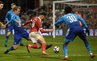 Lãnh hai quả phạt đền, Arsenal thua thảm trước đội hạng dưới