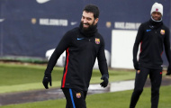 CHÍNH THỨC: Barcelona chia tay cầu thủ đầu tiên trong mùa Đông