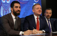 Vừa ra mắt đội bóng mới, Arda Turan liền lao vào tập luyện