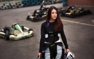 Danica Patrick - nữ VĐV xinh đẹp và ưa mạo hiểm
