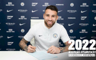 CHÍNH THỨC: Man City trói chân 'siêu trung vệ'