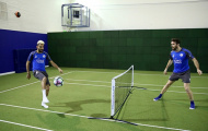 Dàn sao Leicester hăng say tập luyện từ 'nhà đến trường'
