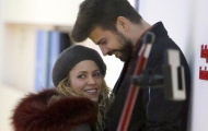 Pique - Shakira diện đồ đôi như 'vợ chồng son'