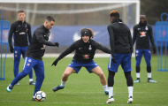 Thua Arsenal, Chelsea 'hành hạ' Luiz để giải khuây