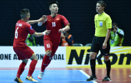Chùm ảnh: Tuyển Futsal Việt Nam 'cầm vàng' lại đánh rơi