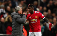 SỐC! Pogba cãi tay đôi với Mourinho ở trận thua Tottenham