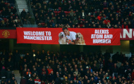 Chó cưng Sanchez được vinh danh trên khán đài Old Trafford
