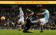Aguero ghi 4 bàn thắng, Man City đại thắng trên sân nhà