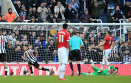 Man Utd đầu hàng, Man City sẽ vô địch ở derby