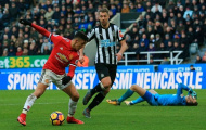 Alexis Sanchez lại lập kỉ lục mất bóng